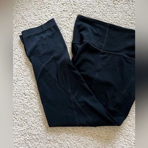 Athleta Capri Leggings S Black